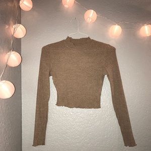 Lettuce trim Ribbed Crop top